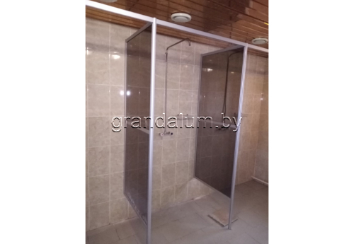 Душевые перегородки в спортивном комплексе